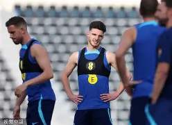 开云登录入口-波尔图发布备战花絮，清晨主帅复盘，法国杯任务艰巨，控场能力受关注(波尔图vs波尔蒂芒斯)