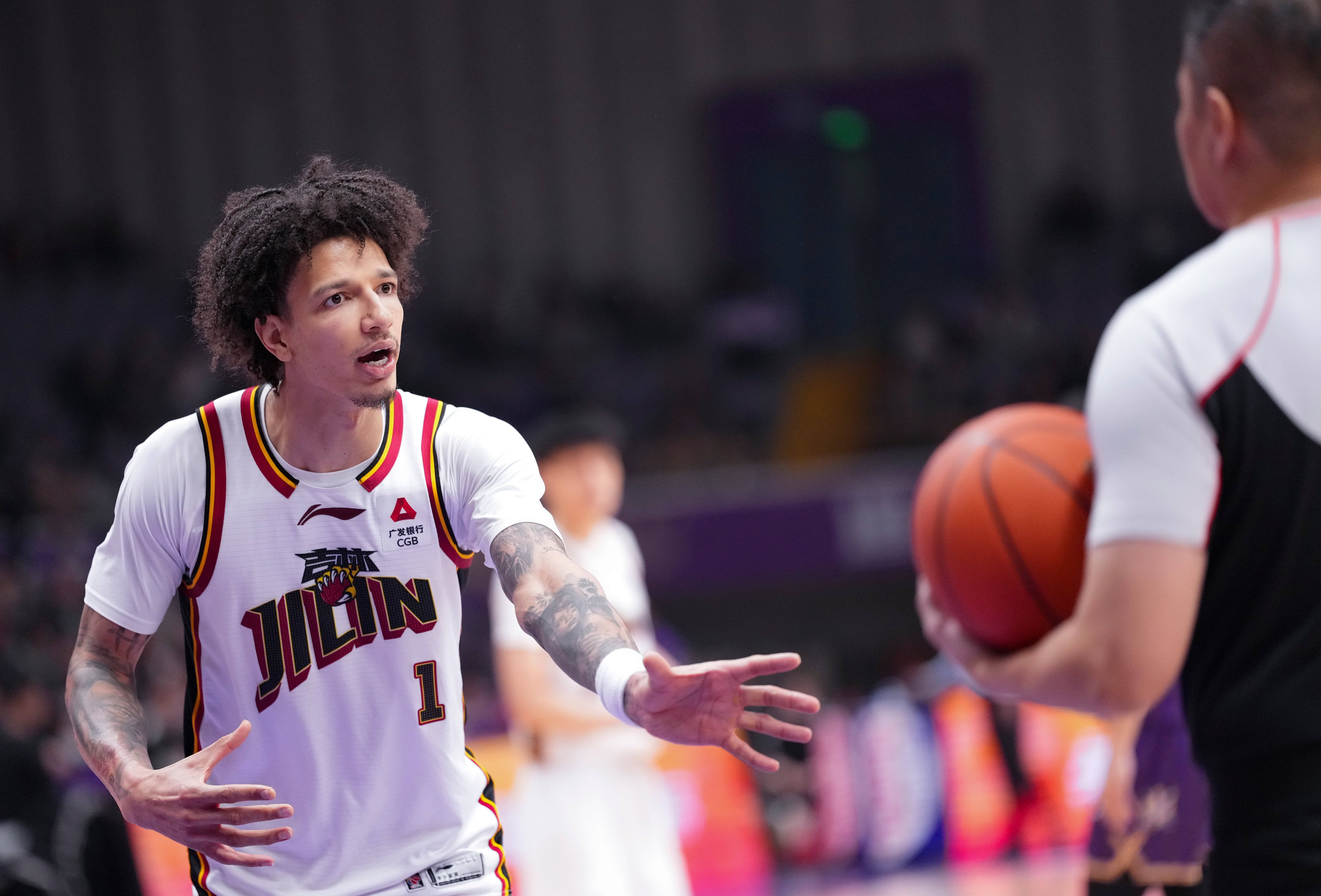 包含太狠了!纽约尼克斯围绕CBA常规赛再遭质疑瓦伦西亚围绕NBA季后赛单刀错失,切尔西围绕英超队长鼓劲的词条 包含太狠了!纽约尼克斯围绕CBA常规赛再遭质疑瓦伦西亚围绕NBA季后赛单刀错失,切尔西围绕英超队长鼓劲的词条